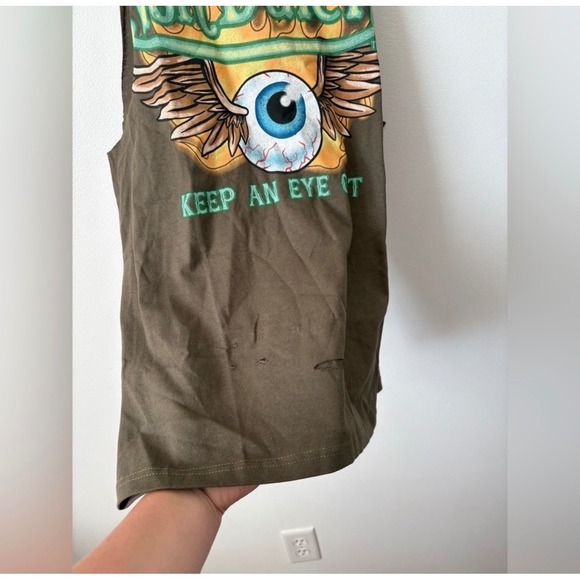 Von Dutch Keep An Eye Out Graphic Tee – Hunter Green – Size Medium – NWT - Picture 5 of 6